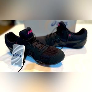 Women’s ASICS Rhythmic 2  NWT